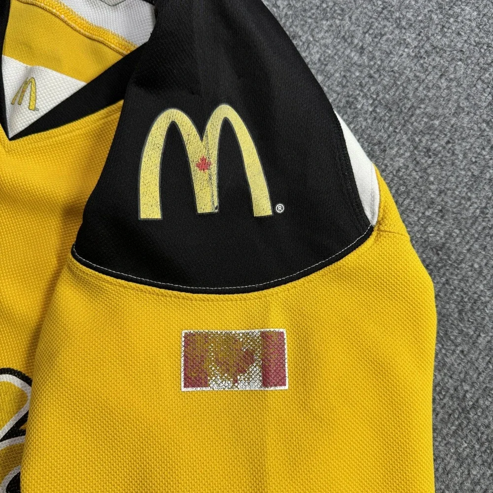 Phillip 17 Canada McDonald atoMc Force Hockey Jersey Mens Medium Yellow Striped